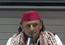 लखनऊ : जन्मदिन पर अखिलेश यादव ने सियासी तीर, बीजेपी पर बोला हमला