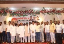 मूसलाधार बारिश में भी नहीं डिगा समाजवादियों का उत्साह, अखिलेश यादव के जन्मोत्सव में उमड़ा जनसैलाब