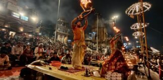 UP: सावन से पहले काशी में पर्यटन कारोबार को मिली रफ्तार, होटलों में तेज हुई एडवांस बुकिंग