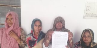 Uttar Pradesh : प्रधानमंत्री आवास योजना में धांधली का आरोप, पात्रों की जगह अपात्रों के चयन का ग्रामीणों ने लगाया आरोप