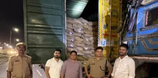 उत्तर प्रदेश : मथुरा में सरकारी चावल की कालाबाज़ारी का भंडाफोड़, एथेनॉल फैक्ट्री से 540 क्विंटल सरकारी चावल जब्त