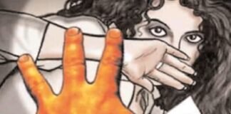 उत्तर प्रदेश : घर में घुसकर महिला से छेड़छाड़ का मामला; मारपीट और दुष्कर्म का प्रयास करने का गंभीर आरोप