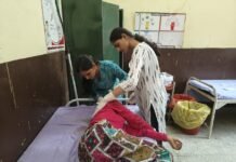 उत्तर प्रदेश : बाराबंकी में तेज रफ्तार टैंकर की टक्कर से जीजा की मौत, साली गंभीर घायल, चालक की तलाश जारी