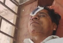 Uttar Pradesh : जनपद बाराबंकी के तहसील फतेहपुर में बैंक ऑफ बड़ौदा के पास तेज रफ्तार बाइक की आमने-सामने भिड़ंत, दंपति समेत तीन घायल