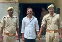 UP: सॉल्वर बैठाकर डीएलएड परीक्षा दिलाने वाला वांछित अभियुक्त गिरफ्तार, आजमगढ़ पुलिस ने हवलदार यादव को पकड़ा