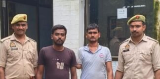 Azamgarh: आजमगढ़ में मारपीट कर युवक को किया गंभीर घायल, दो वांछित आरोपी गिरफ्तार, लोहे का बाट बरामद