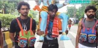 सहारनपुर कांवड़ मार्गों पर उमड़ा आस्था का जनसैलाब, हर-हर महादेव के जयकारों से गूंजा शहर, खड़ी कांवड़ बनी आकर्षण का केंद्र
