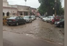 सीतापुर जनपद में आज विद्यालयों में अधिक वर्षा के कारण अवकाश रहेगा