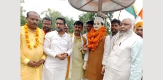 UP: तिरंगे के साथ निकली बलिया बलिदान दिवस की भव्य रैली, शहीदों को किया नमन