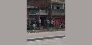 UP: दुलहीपुर में सिक्स लेन परियोजना ने पकड़ी रफ्तार, पैमाइश शुरू; भवनों और दुकानों पर लगे लाल निशान