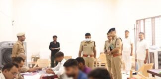 UP: अमेठी में होमगार्ड भर्ती की तैयारियों का एसपी ने लिया जायजा, निष्पक्ष और पारदर्शी प्रक्रिया के निर्देश