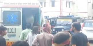 UP: जौनपुर में तेज रफ्तार कार का कहर, दो बाइकों को मारी टक्कर, चार युवक घायल