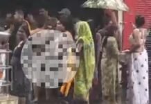 जौनपुर: बधाई विवाद पर किन्नरों का बवाल, कोतवाली के बाहर किया अर्धनग्न प्रदर्शन, पुलिस से की धक्का-मुक्की