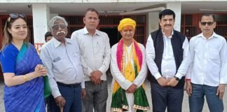मथुरा: कांवड़ यात्रा पर टिप्पणी से बृज में विवाद, संत समाज ने मौलाना के बयान पर कार्रवाई की मांग