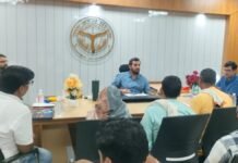 UP: वृन्दावन की सफाई व्यवस्था को तकनीक से बनाया जाएगा प्रभावी, पार्षदों संग नगर आयुक्त ने की बैठक