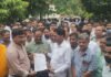 सीतापुर: पीएम पोषण योजना की व्यवस्थाओं में सुधार की मांग, शिक्षक संघ ने जिलाधिकारी को सौंपा ज्ञापन