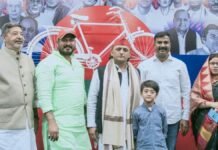 मुगलसराय: सपा महिला नगर अध्यक्ष आरती यादव ने दिया इस्तीफा, पद से हटकर साधारण कार्यकर्ता के रूप में करेंगी काम