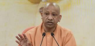 UP की महिलाओं को मिलेंगे 50 हजार! चुनाव से पहले 20 हजार, फिर 10-10 हजार की किस्तें