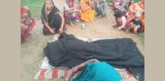 UP: अदवा नदी में डूबा पिता का इकलौता बेटा, परिवार में मचा कोहराम, बांध का गेट खुलने से बढ़ा नदी का जलस्तर