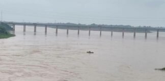 बुंदेलखंड में फिर बढ़ा बाढ़ का खतरा! केन-यमुना उफान पर, चिल्ला घाट पर भी बढ़ा जलस्तर