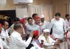 सहारनपुर सपा में घमासान! श्याम लाल पाल के सामने कार्यकर्ताओं में हंगामा, कार्तिकेय राणा बाहर निकले