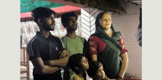 सीतापुर में अनोखा प्रेम प्रसंग! पति, पत्नी और आशिक तीनों साथ रहने को तैयार, कोतवाली में घंटों चली समझाइश