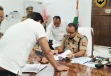 UP: कानून व्यवस्था मजबूत करने के लिए बड़ा एक्शन, कई थाना प्रभारियों का तबादला