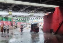 मथुरा: बारिश के बाद जलभराव की शिकायतों पर तुरंत एक्शन, निगम की टीमों ने संभाली कमान
