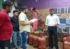 UP: मथुरा में अवैध गैस सिलेंडरों का जखीरा बरामद, घर से मिले 19 सिलेंडर, कार्रवाई की तैयारी