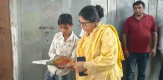 बच्चों के खाने में लापरवाही मिली तो ब्लैकलिस्ट होगा ठेकेदार…गोंडा में डीएम प्रियंका निरंजन ने 10 दिन में सुधार के दिए निर्देश