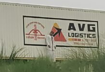 सुल्तानपुर: पूर्वांचल एक्सप्रेसवे पर ट्रक की बॉडी से लटका मिला चालक का शव, जांच में जुटी पुलिस