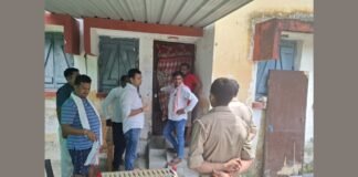 UP: मुगलसराय में SiB इंस्पेक्टर के क्वार्टर में चोरी, करीब तीन लाख का सामान पार