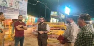 UP: जन्माष्टमी से पहले जगमगाएगा मथुरा-वृंदावन, नगर आयुक्त ने देर रात परखी तैयारियां