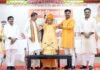 UP: घुमंतू समाज के राष्ट्रीय अध्यक्ष नेम सिंह बहेलिया ने थामा भाजपा का दामन, मुख्यमंत्री की मौजूदगी में ली सदस्यता