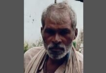 UP: 18 घंटे तक चला मौत से जंग, झाड़ियों में दिखे बाल तो थम गईं सांसें… नाले में डूबे मजदूर का मिला शव