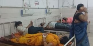अमेठी में तेज रफ्तार बस अनियंत्रित होकर गड्ढे में गिरी, 4 यात्री घायल