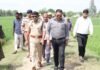 अमेठी में जलभराव प्रभावित गांव का DM-SP ने किया निरीक्षण, लापरवाही पर कार्रवाई की चेतावनी