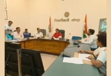 UP: नगर निकायों की योजनाओं में लापरवाही पर डीएम सख्त, ईओ परसपुर को शोकाज नोटिस