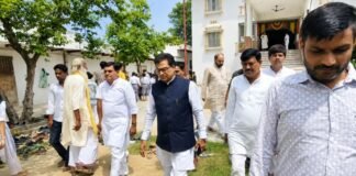 Mathura: देश को बेचने की तैयारी में सरकार, यूपी में एनकाउंटर फर्जी- प्रो. रामगोपाल
