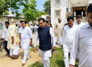 Mathura: देश को बेचने की तैयारी में सरकार, यूपी में एनकाउंटर फर्जी- प्रो. रामगोपाल