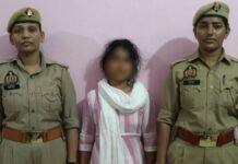 UP: चोरी के इरादे से घर में घुसी युवती ने महिला की गला रेतकर की हत्या, पुलिस ने किया खुलासा