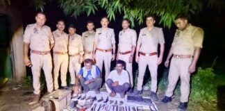 Banda: घर के अंदर धड़ल्ले से बन रहे थे तमंचे, बांदा में पुलिस की रेड से मचा हड़कंप, 9 तमंचे और कारतूस बरामद