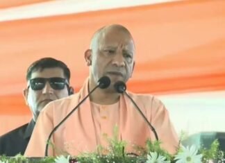 UP: बेटी और व्यापारी की सुरक्षा में सेंध लगाने वालों की जगह सिर्फ जेल या जहन्नुम, बांसडीह में गरजे CM Yogi Adityanath