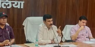 Ballia: ऑफलाइन फाइल मिली तो दर्ज होगी FIR, बलिया डीएम का राजस्व अफसरों को अल्टीमेटम