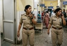 Bareilly: अस्पताल से पुलिस को गच्चा देकर फरार हुई पॉक्सो एक्ट की महिला बंदी, लापरवाही में दो महिला सिपाही निलंबित