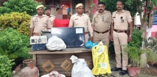 Gonda: घर की खिड़की बनी चोरों का रास्ता, पुलिस ने आरोपी को दबोचा, चोरी का माल बरामद