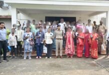 Fatehpur: फतेहपुर पुलिस की बड़ी कामयाबी: 16.5 लाख के 116 गुम मोबाइल बरामद, मालिकों को लौटाए