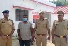 UP: सहारनपुर में मदद के बहाने बदल देता था कार्ड, 11 ATM कार्ड के साथ शातिर गिरफ्तार, पहले से दर्ज हैं 11 मुकदमे