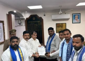 Saharanpur: प्रवीन गौतम के जिला बदर आदेश पर पुनर्विचार की मांग, भीम आर्मी ने सौंपा ज्ञापन