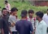 UP: नहर में दिखी अज्ञात लाश, देखते ही मचा हड़कंप… महिला का शव होने की आशंका